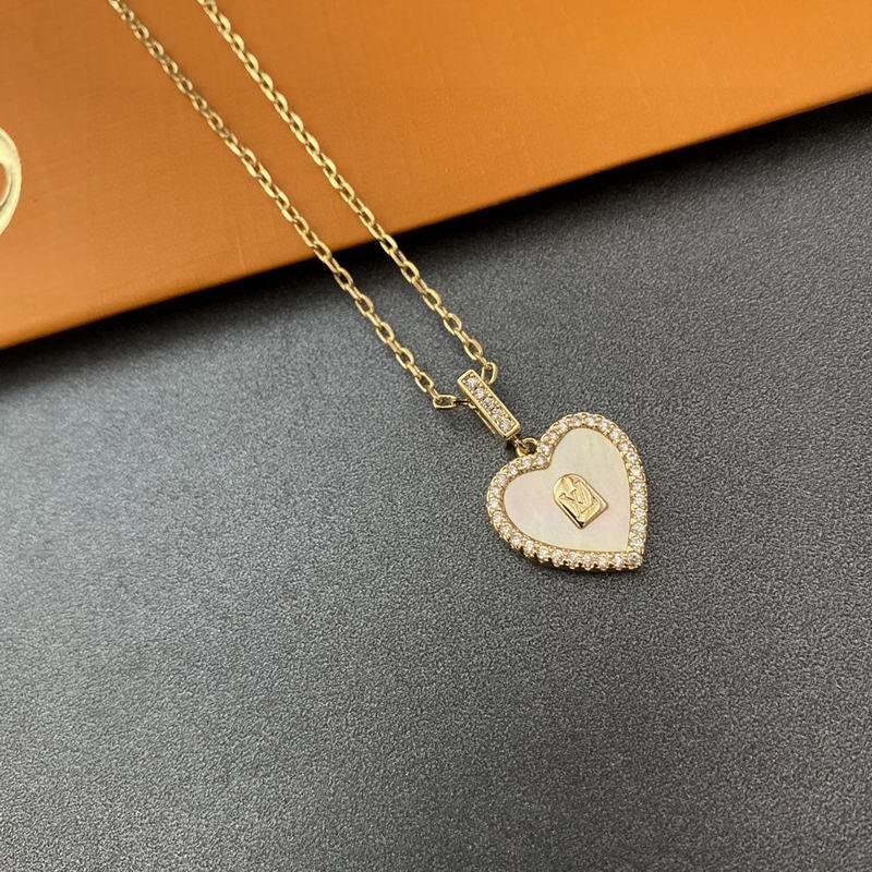 LV Necklaces 109